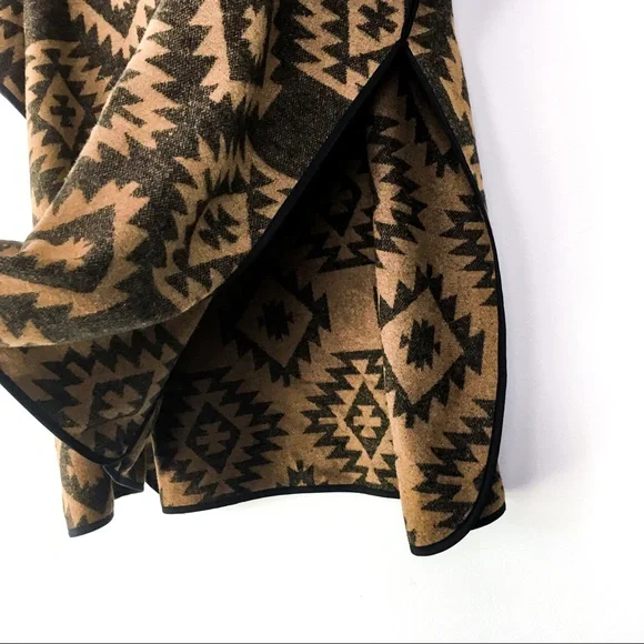 NEW! Vero Moda Navajo Poncho - Picture 5 of 11